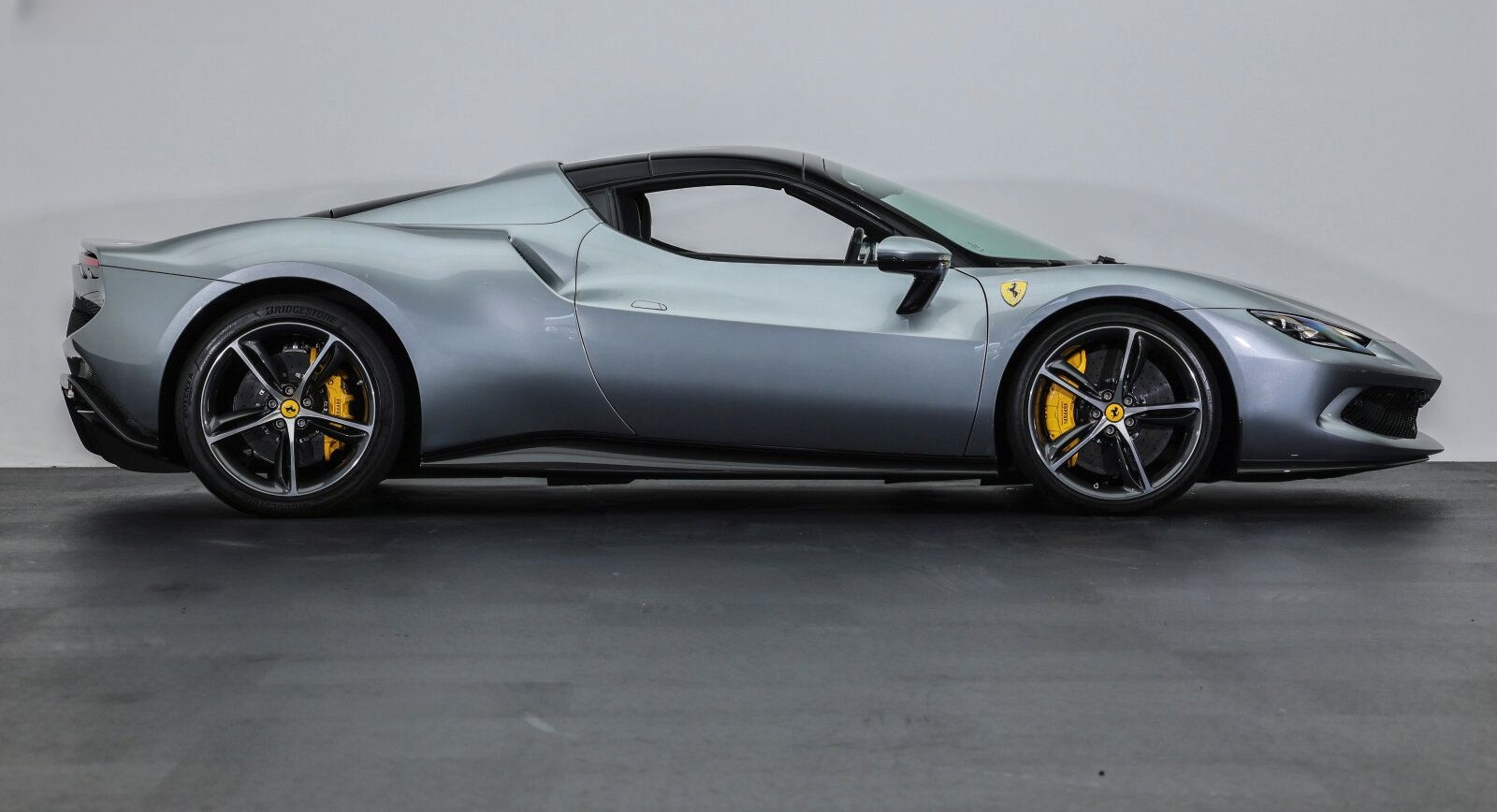 Ferrari 296 GTS FullCarbon/TwoTone/Historical/FullPPF foto 4