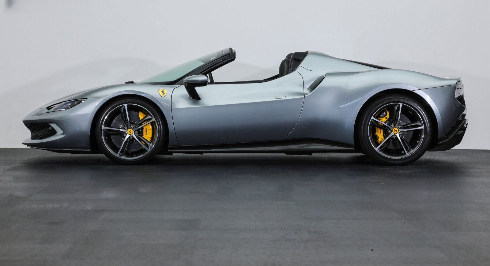 Ferrari 296 GTS FullCarbon/TwoTone/Historical/FullPPF foto 7