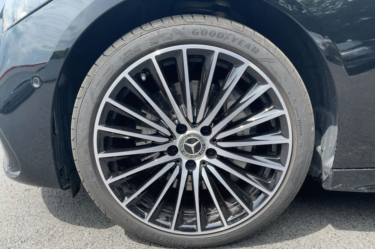 Mercedes-Benz C 300 d T-Modell AMG/Night/360°/Digital-Light/AH foto 12