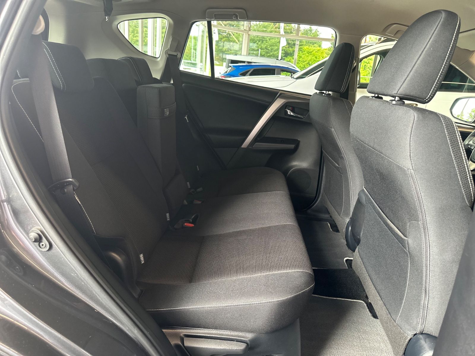 Toyota RAV4 Team D foto 25