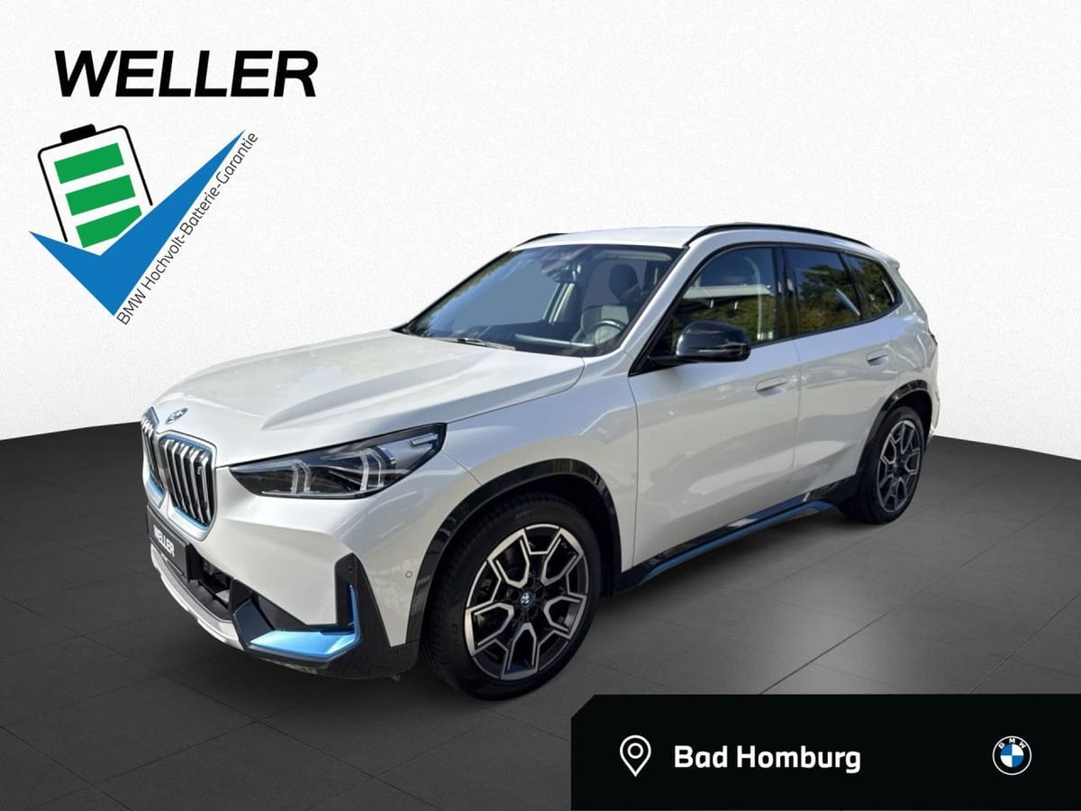 BMW iX1 xD 30 xLine AdLED SportSi Kam AHK Ad. M Fwk