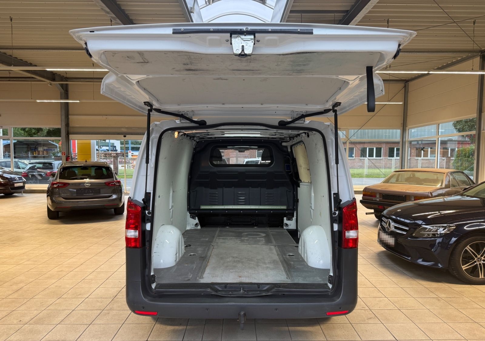 Mercedes-Benz Vito Kasten 116 CDI/BT RWD lang/1H/AHK/Tempomat foto 6