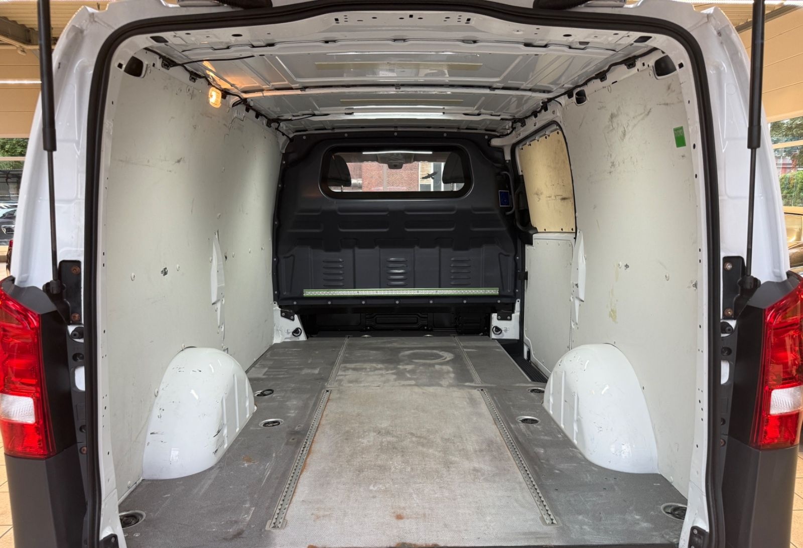 Mercedes-Benz Vito Kasten 116 CDI/BT RWD lang/1H/AHK/Tempomat foto 7