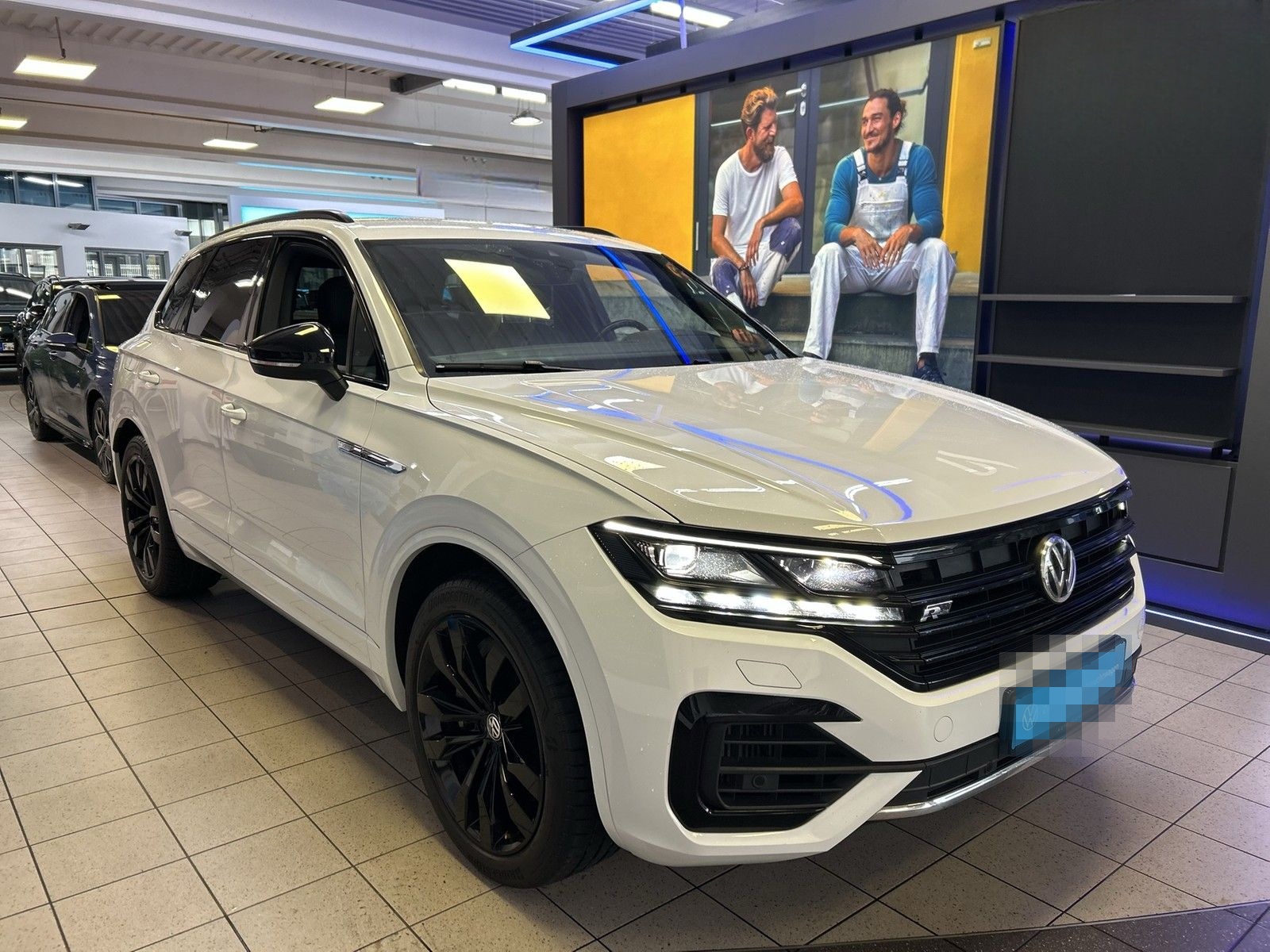 Volkswagen Touareg 4.0 TDI V8 Automatik R-Line 4M+LED+HUD foto 4