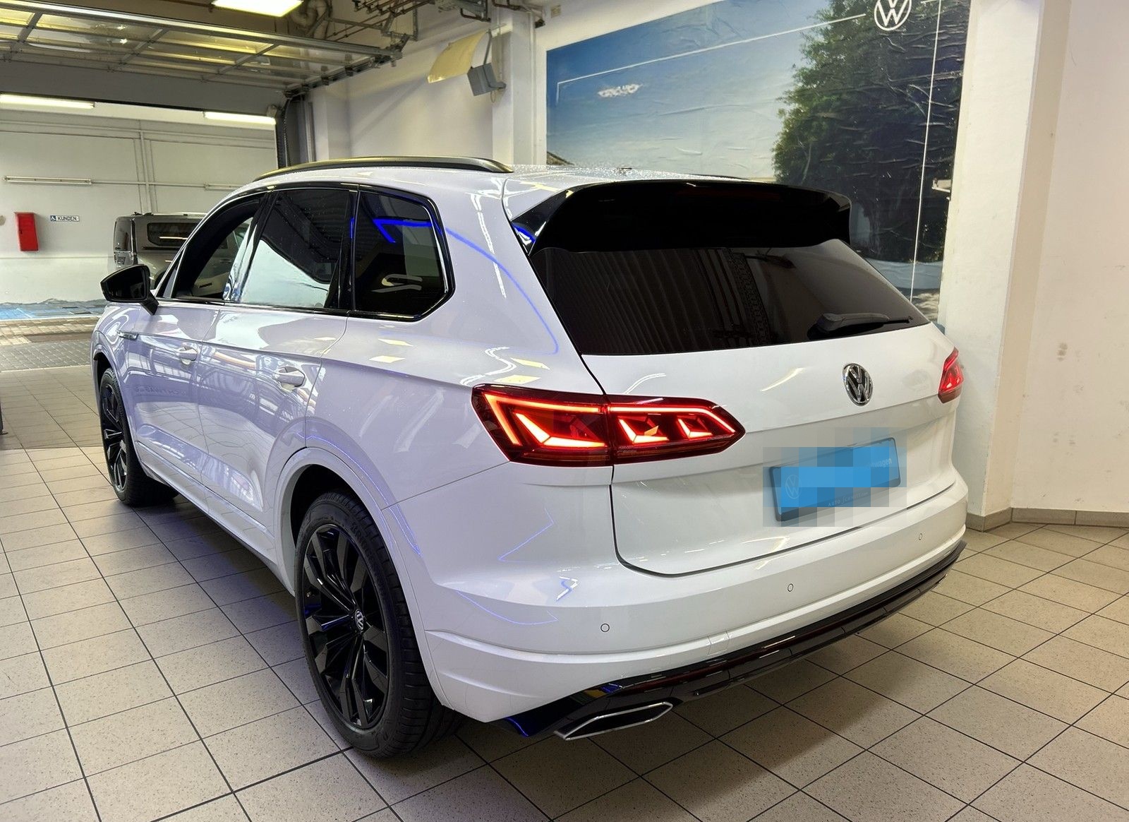 Volkswagen Touareg 4.0 TDI V8 Automatik R-Line 4M+LED+HUD foto 10
