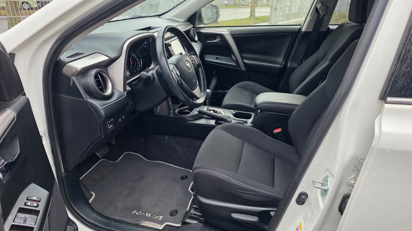 Toyota RAV 4 Team D foto 3