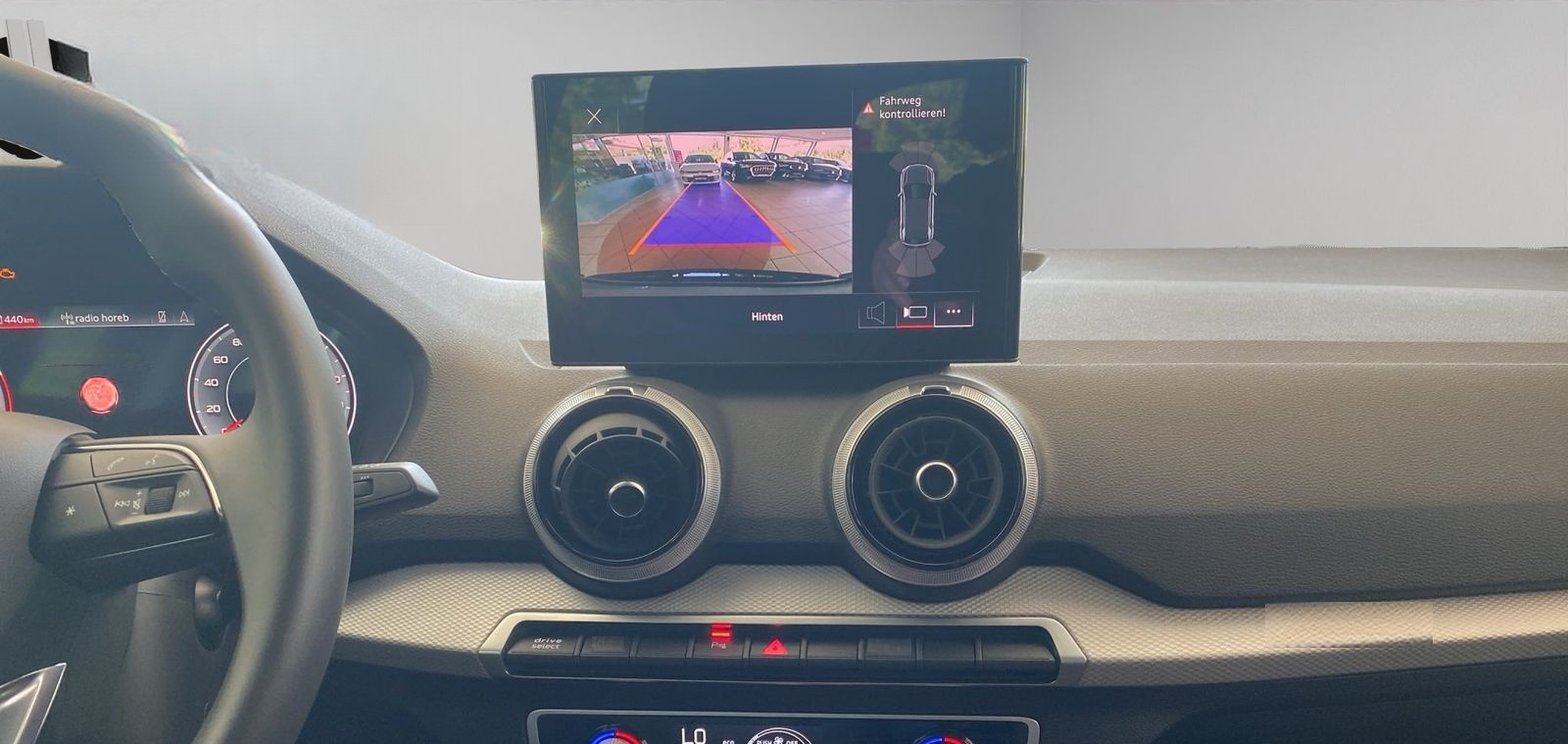 Audi Q2 advanced (NAVI.PDC.SHZ.virtual cockpit) 40 TF foto 13