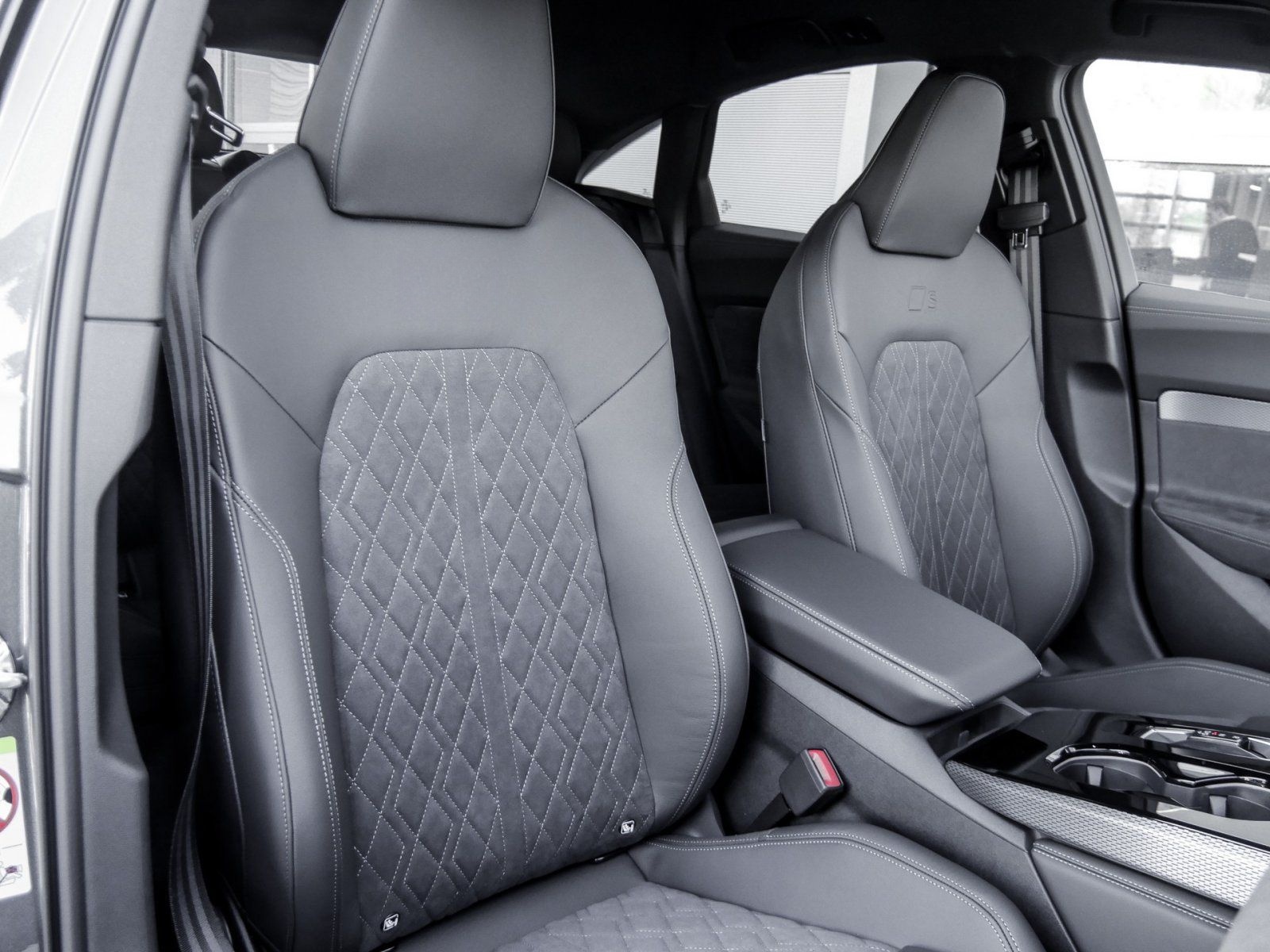 Audi A5 S LINE CAM ACC LM19 E-KLAPPE NAVI SPORTSITZE foto 6