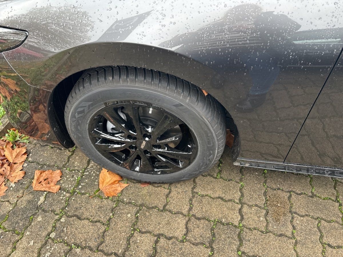 Mazda 3 2.5L e-SKYACTIV G 140ps foto 11