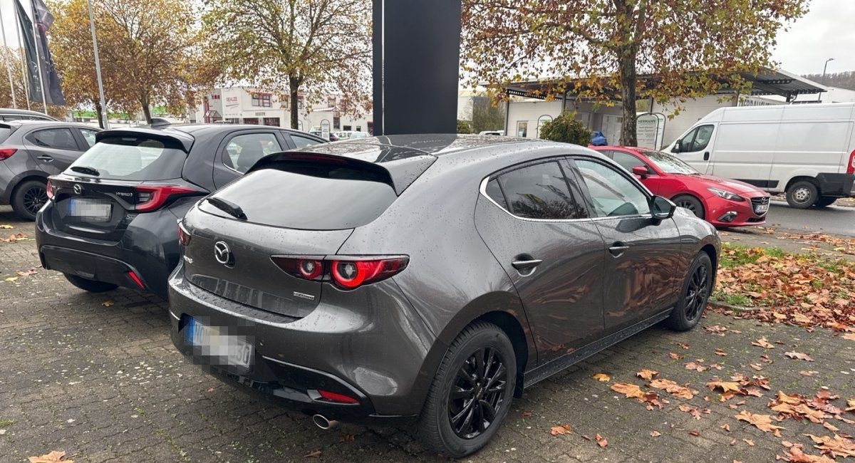 Mazda 3 2.5L e-SKYACTIV G 140ps foto 4