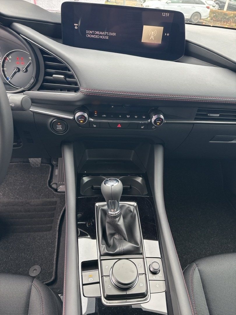 Mazda 3 2.5L e-SKYACTIV G 140ps foto 6