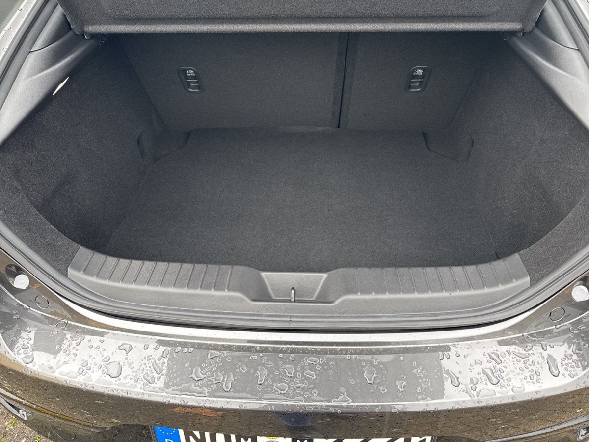 Mazda 3 2.5L e-SKYACTIV G 140ps foto 10
