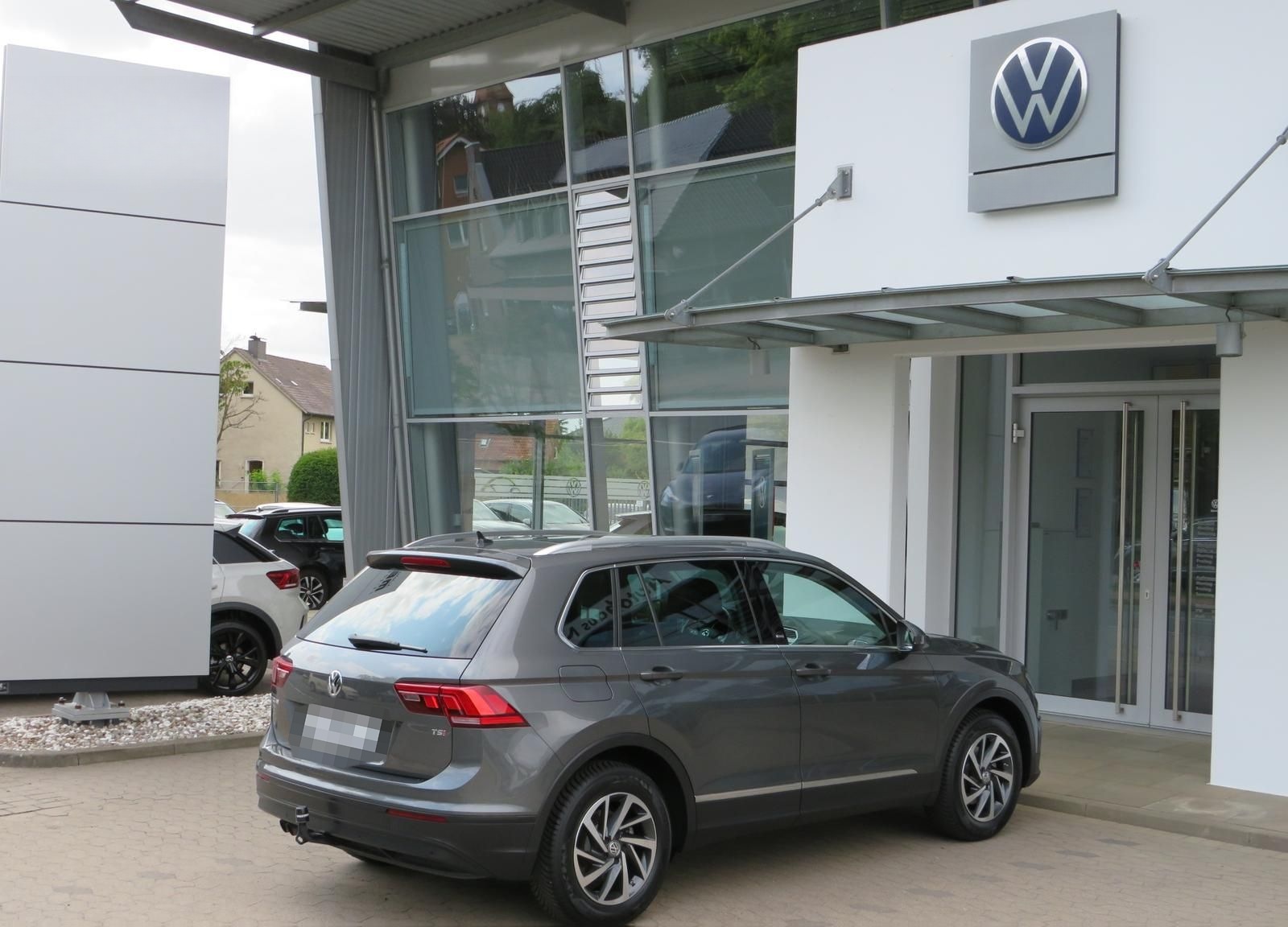Volkswagen Tiguan 1.4 TSI SOUND AHK Panorama Navi Ganzjahr foto 6