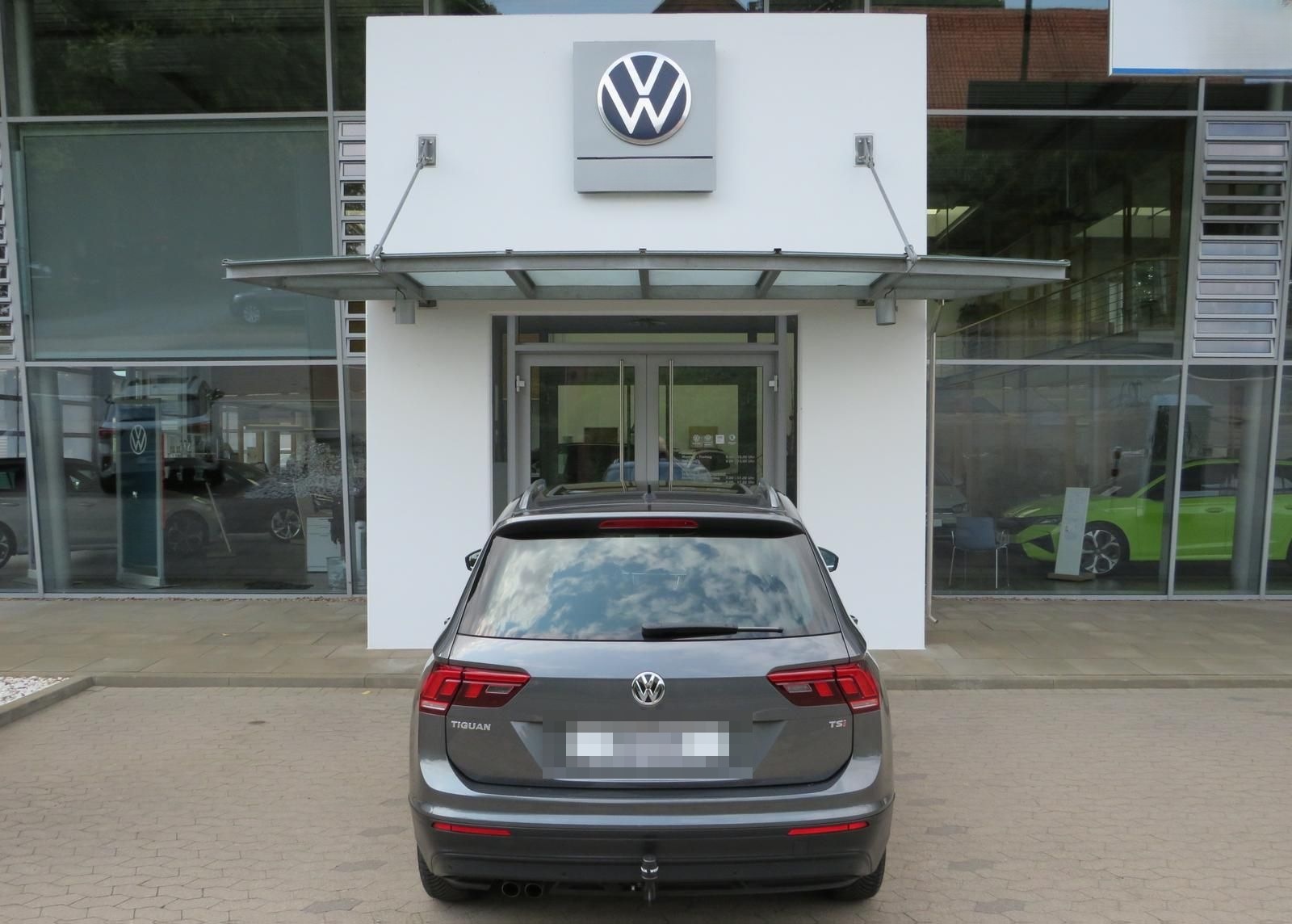 Volkswagen Tiguan 1.4 TSI SOUND AHK Panorama Navi Ganzjahr foto 7