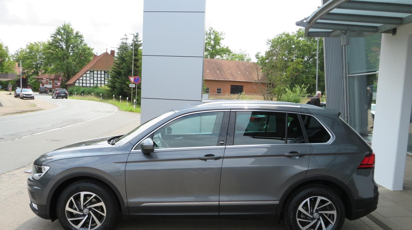 Volkswagen Tiguan 1.4 TSI SOUND AHK Panorama Navi Ganzjahr foto 9