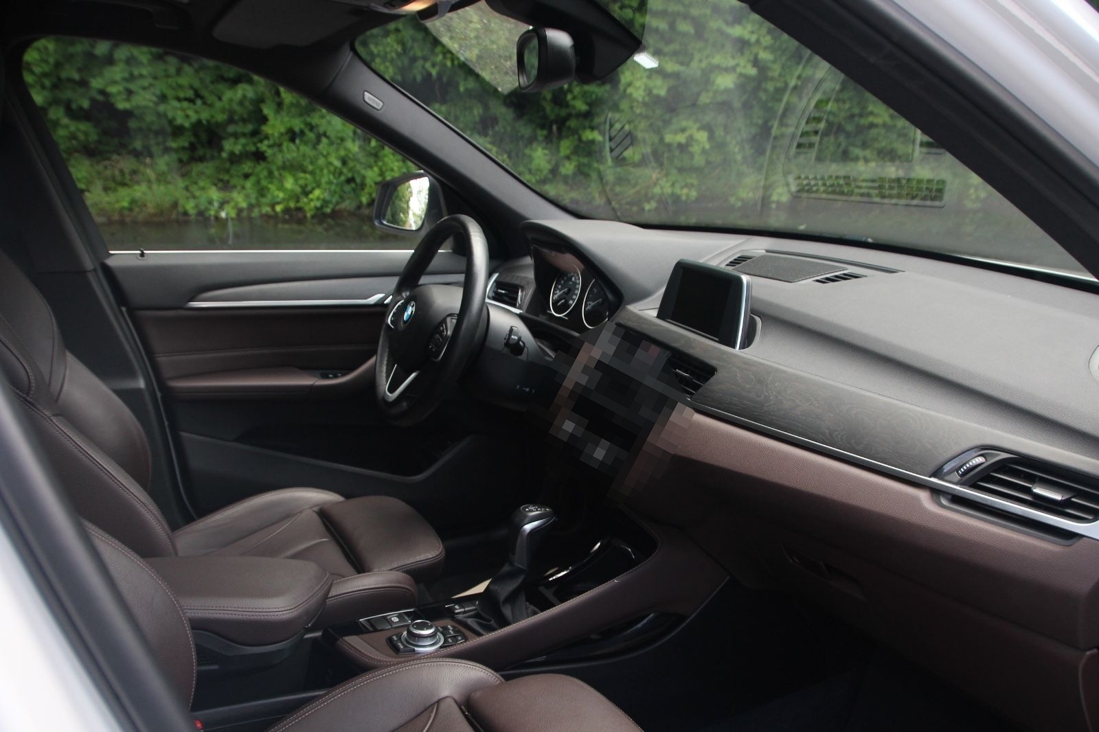 BMW X1 xDrive20d, LED/Pano/RFK/Park/Navi/Leder/Holz foto 8