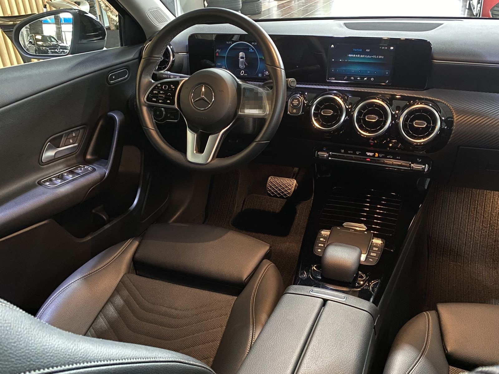 Mercedes-Benz A 200 ACC*Dig.Cockpit*Totwinkel*Leder*SHZ*Navi* foto 14