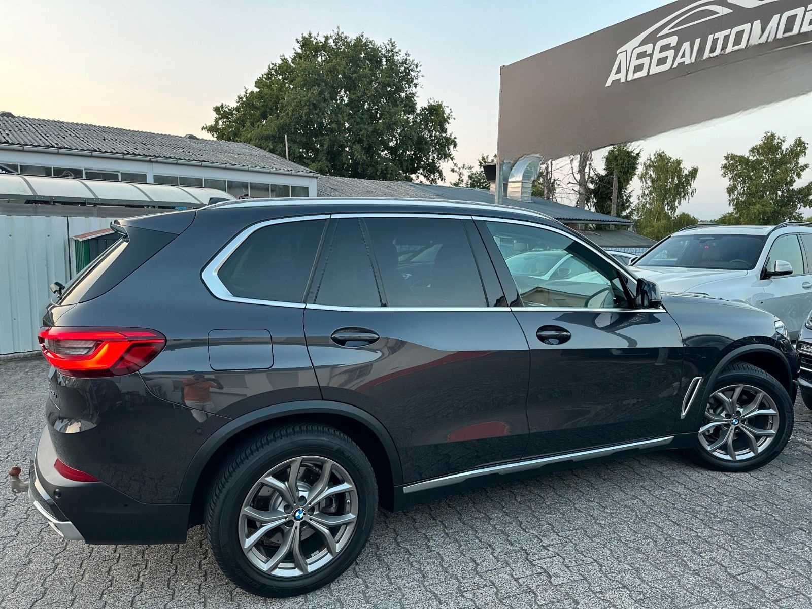 BMW X5 xDr30d xLine PANO*ACC*Laser*360°*AHK*Gestik foto 16