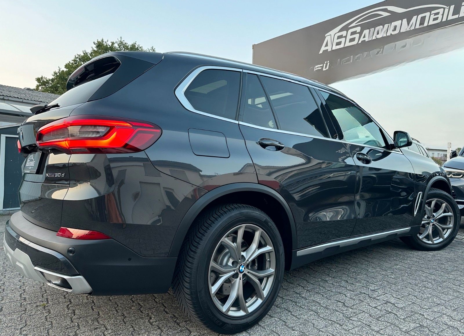 BMW X5 xDr30d xLine PANO*ACC*Laser*360°*AHK*Gestik foto 17