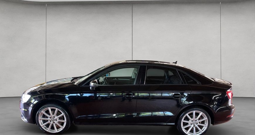 Audi A3 2,0 TFSi Limousine S tronic Pano foto 2