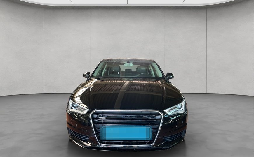 Audi A3 2,0 TFSi Limousine S tronic Pano foto 8