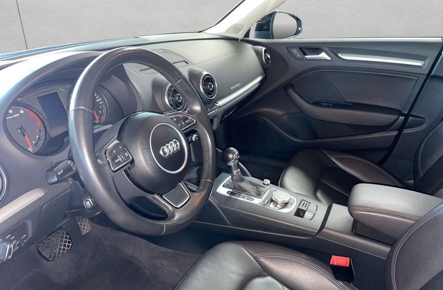 Audi A3 2,0 TFSi Limousine S tronic Pano foto 9