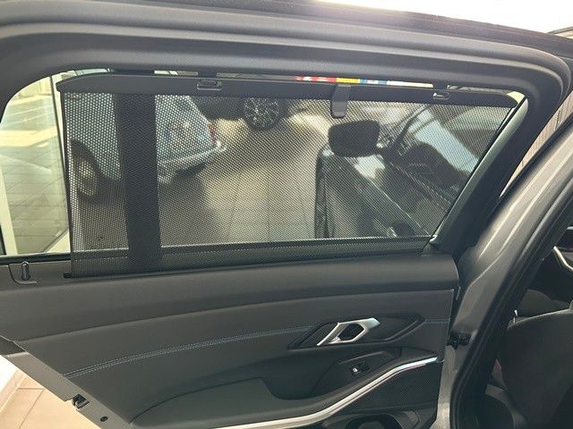 BMW 320 d xDrive Touring M Sportpaket AHK Panorama G foto 9