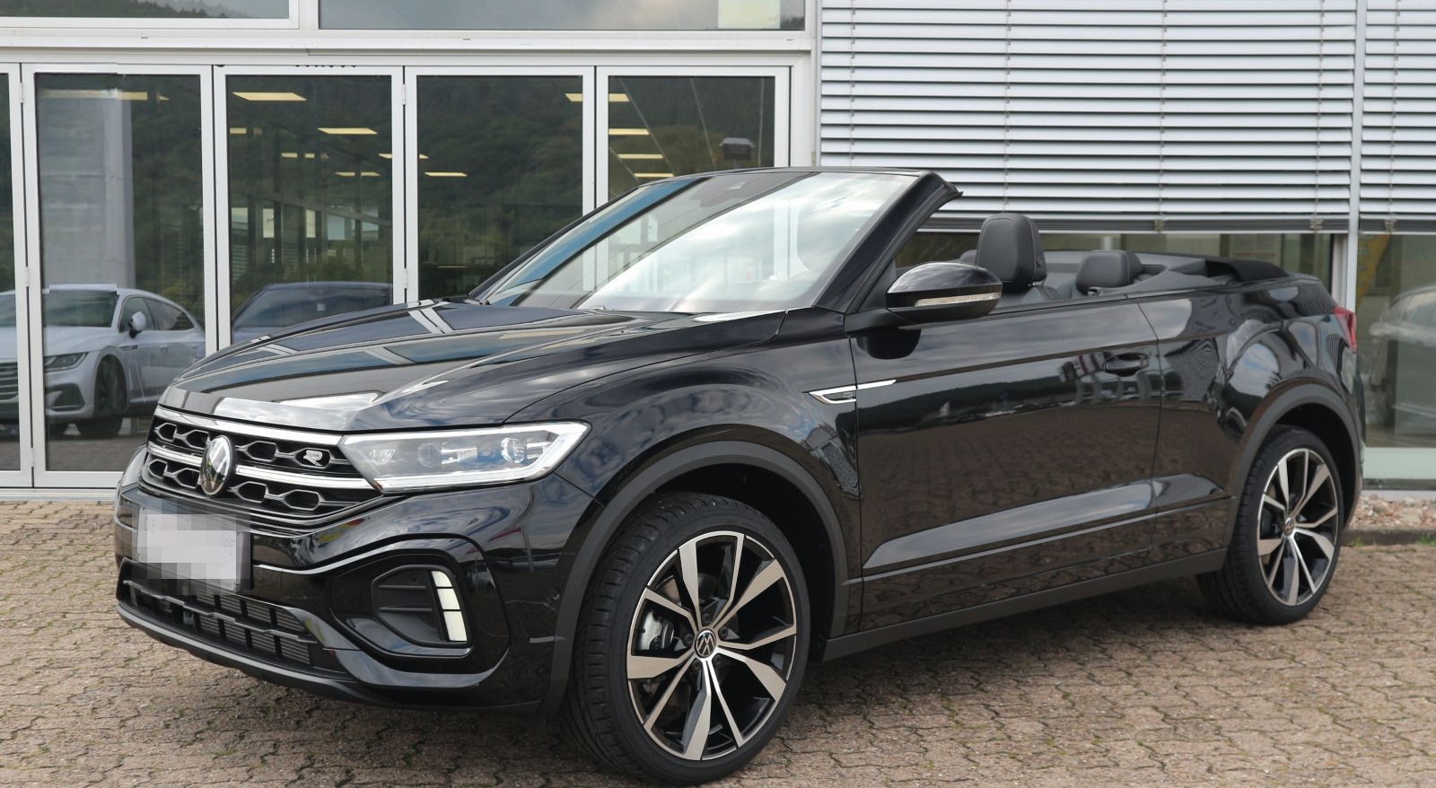 Volkswagen T-Roc Cabriolet R-Line 1.5 TSI OPF (150 PS) DSG foto 2