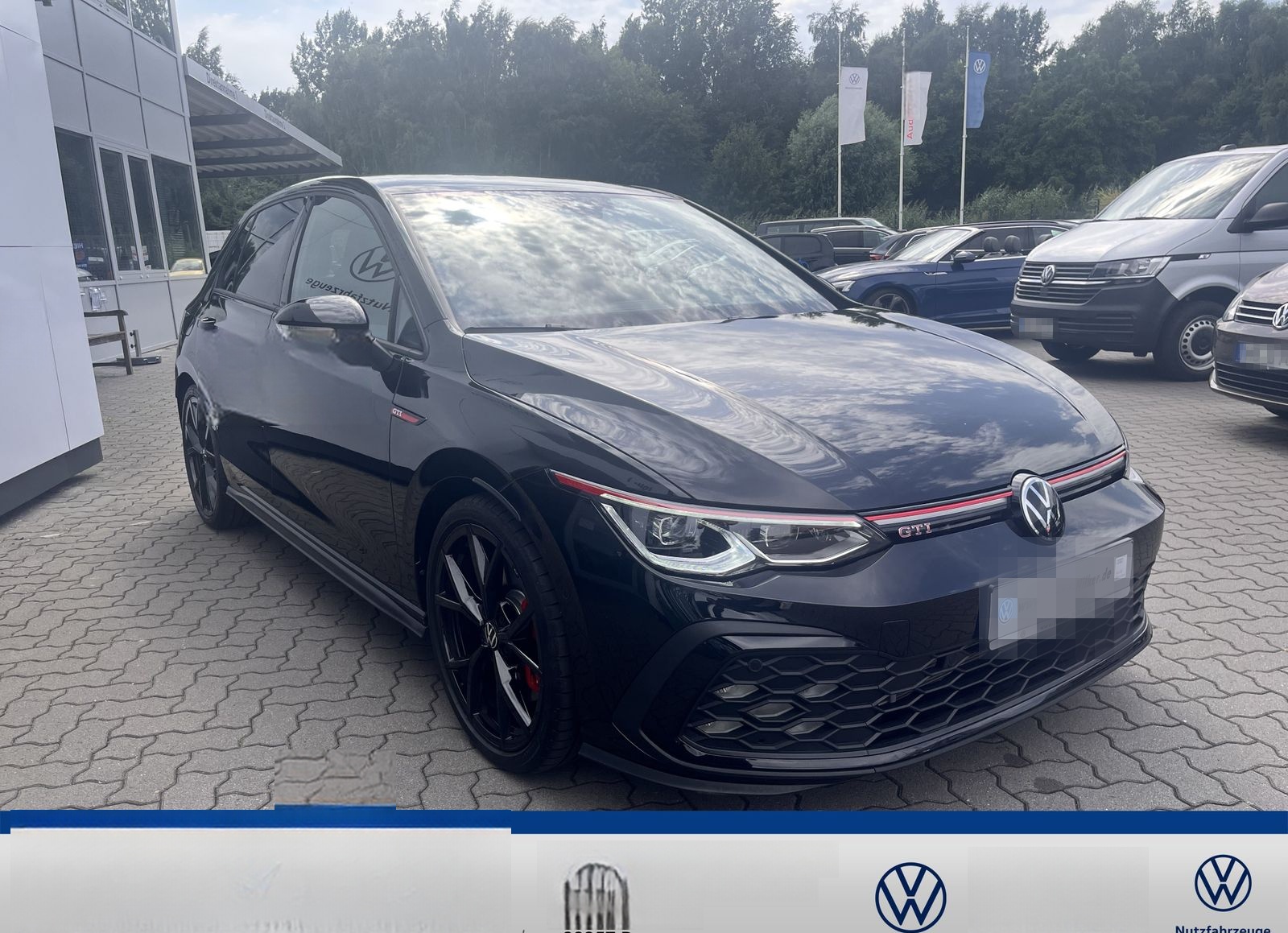 Volkswagen Golf VIII Lim. GTI 2.0 TSI foto 3