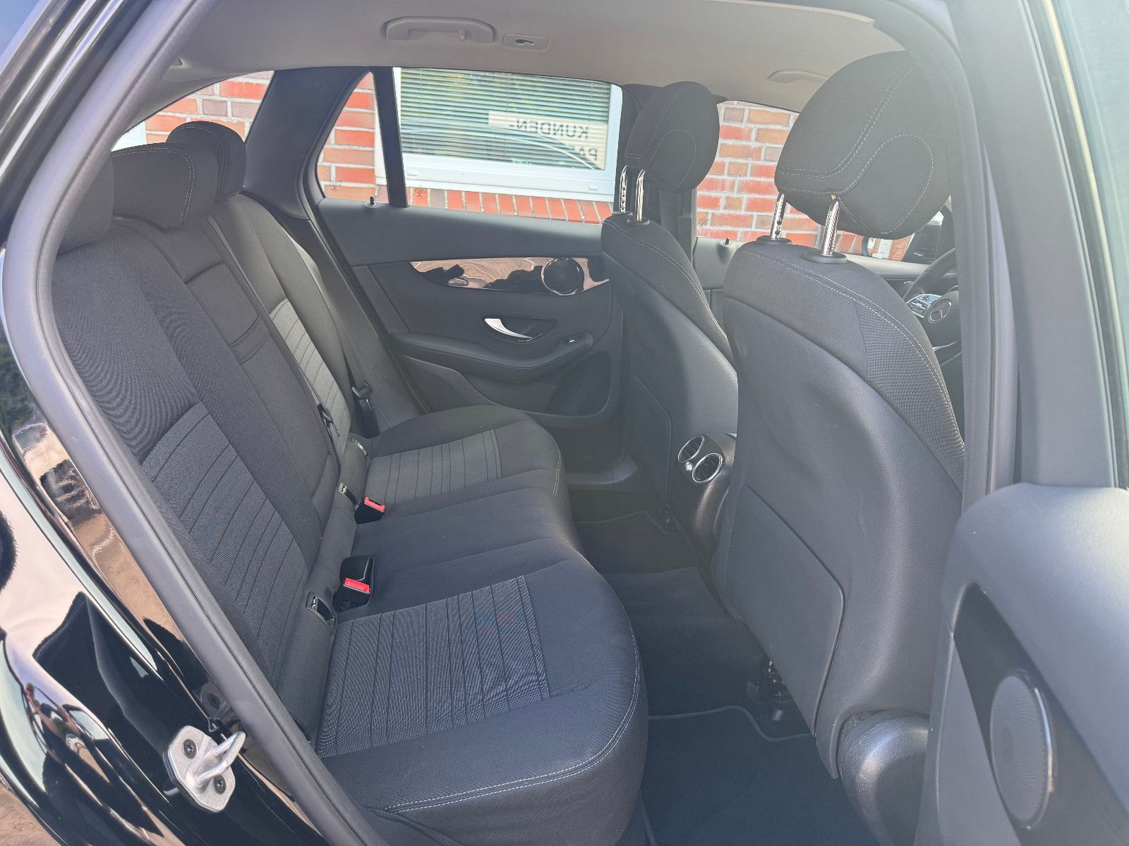 Mercedes-Benz GLC 220 d 4Matic  1.-HAND TEMP. AHK LED SHZ foto 13