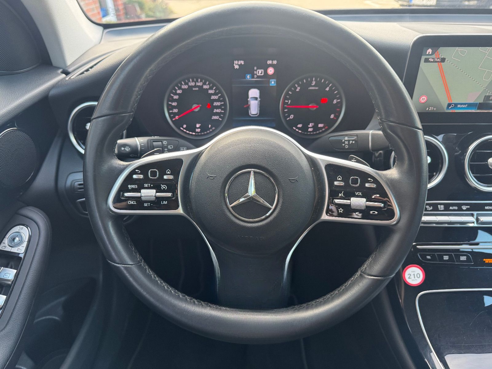 Mercedes-Benz GLC 220 d 4Matic  1.-HAND TEMP. AHK LED SHZ foto 9