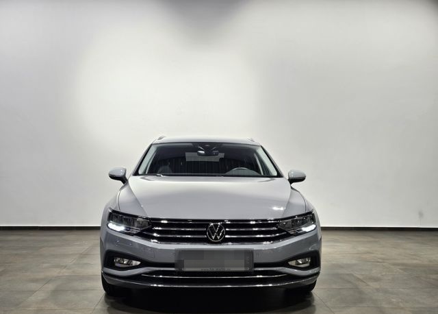Volkswagen Passat 4Motion Sport Led Navi Leder AHK Kamera foto 3