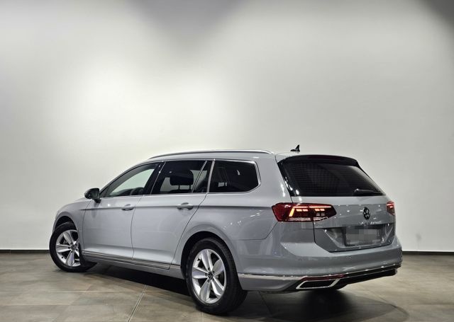Volkswagen Passat 4Motion Sport Led Navi Leder AHK Kamera foto 10