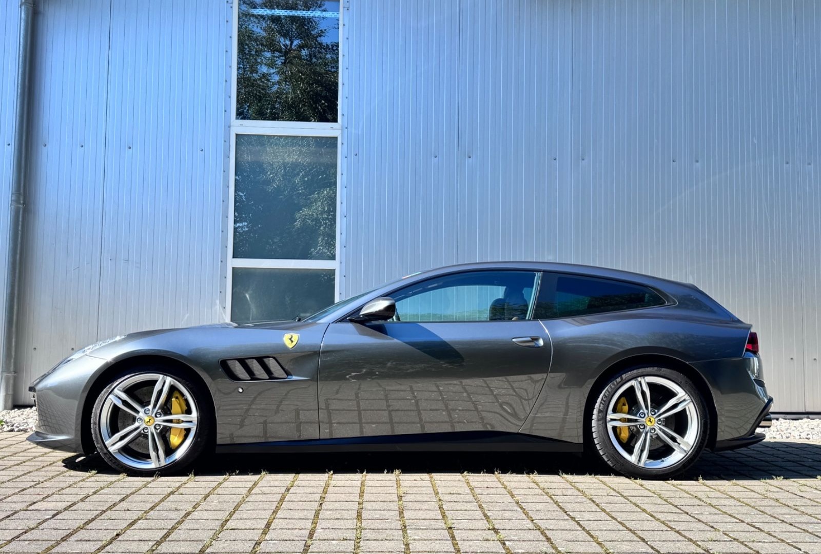 Ferrari GTC4Lusso 6.3 V12 DCT LED Lenkrad Beifahrer Disp foto 3