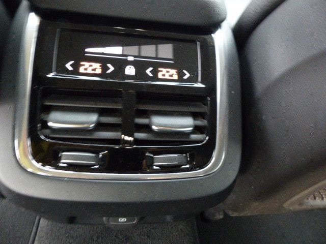 Volvo V60 Plus Bright B4 Aut.EU6d LEDER GOOGLE BLIS foto 17