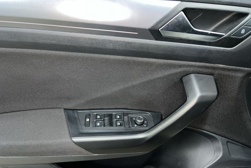 Volkswagen T-Roc 2.0 TDI 4MOTION DSG Navi foto 16