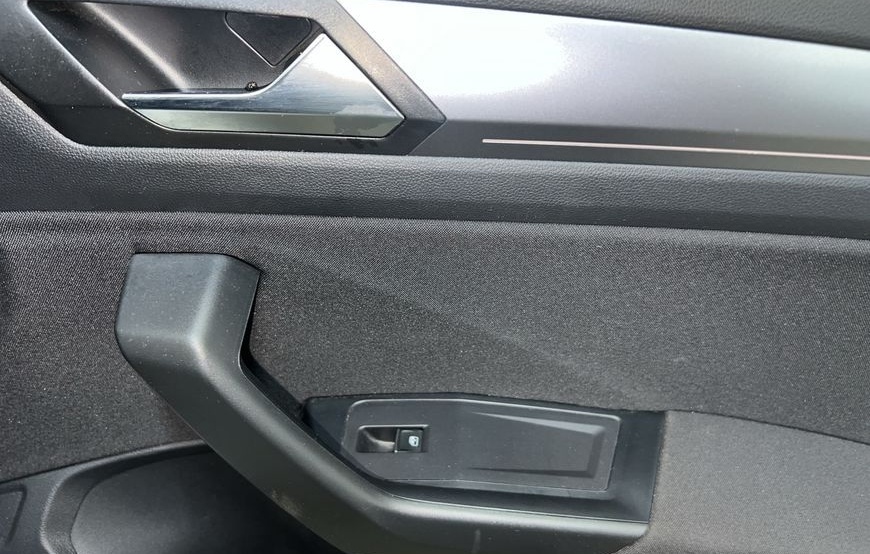 Volkswagen T-Roc 2.0 TDI 4MOTION DSG Navi foto 19