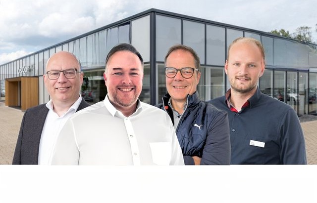 Lynk&Co 02 BEV More Panorama el. Sitze 360Grad HarmanKar foto 16