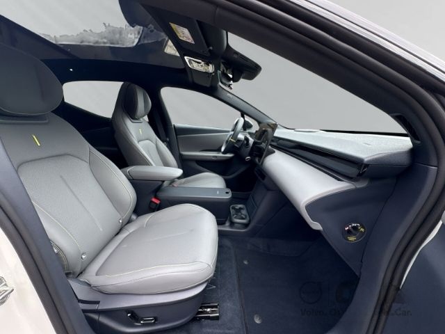 Lynk&Co 02 BEV More Panorama el. Sitze 360Grad HarmanKar foto 9