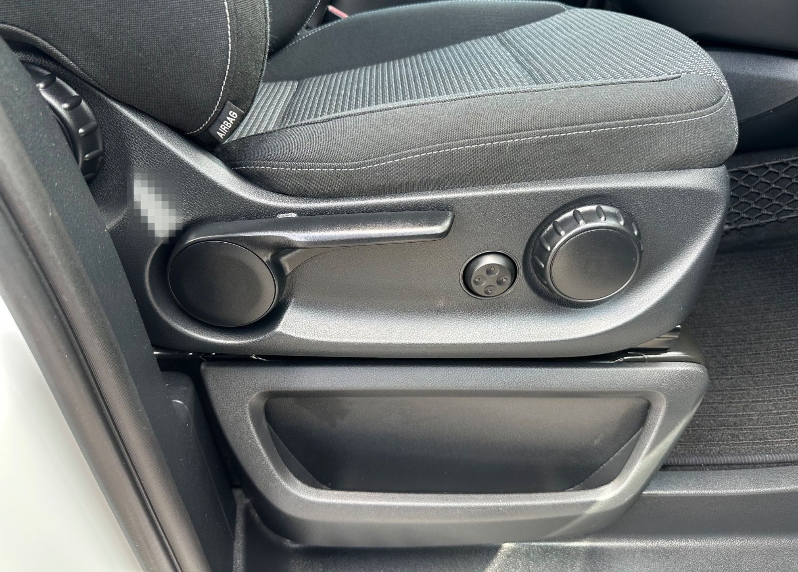 Mercedes-Benz V220 d LANG 4M 9G WEBASTO NAVI MBUX AHK 8-SITZER foto 13