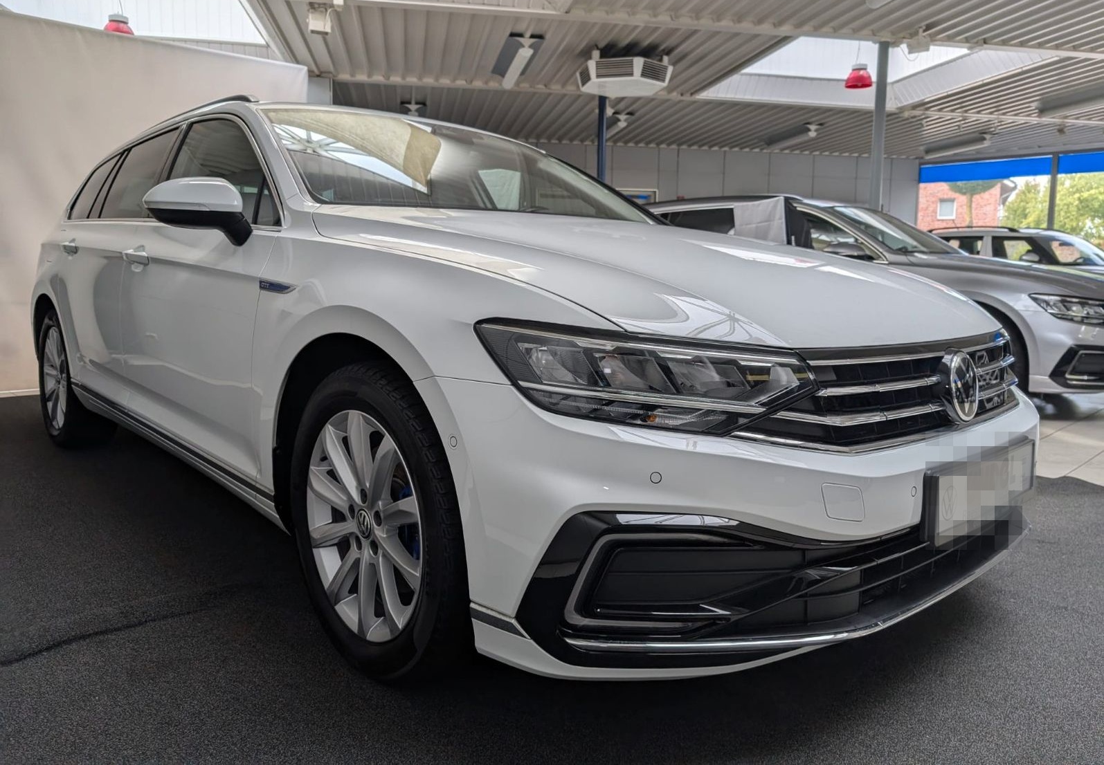 Volkswagen Passat Variant 1.4 GTE DSG Hybrid Assistenzpaket foto 3