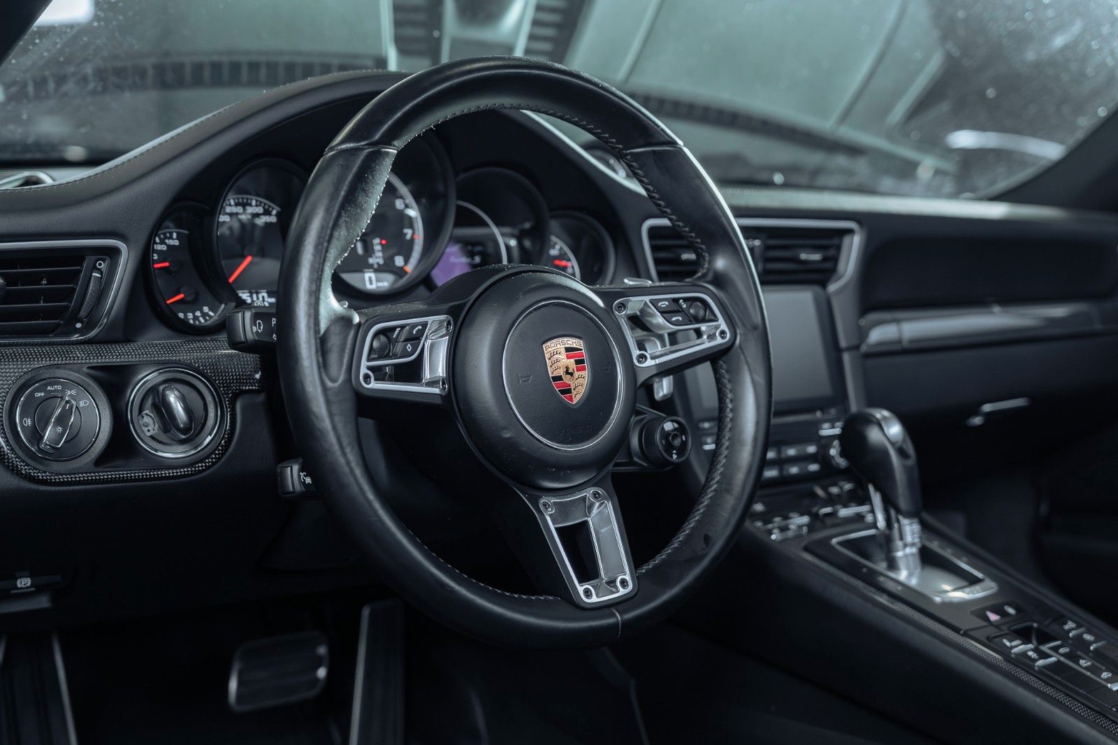 Porsche 911 Turbo S Cabriolet/Carbon Brakes/BOSE/AeroKit foto 14