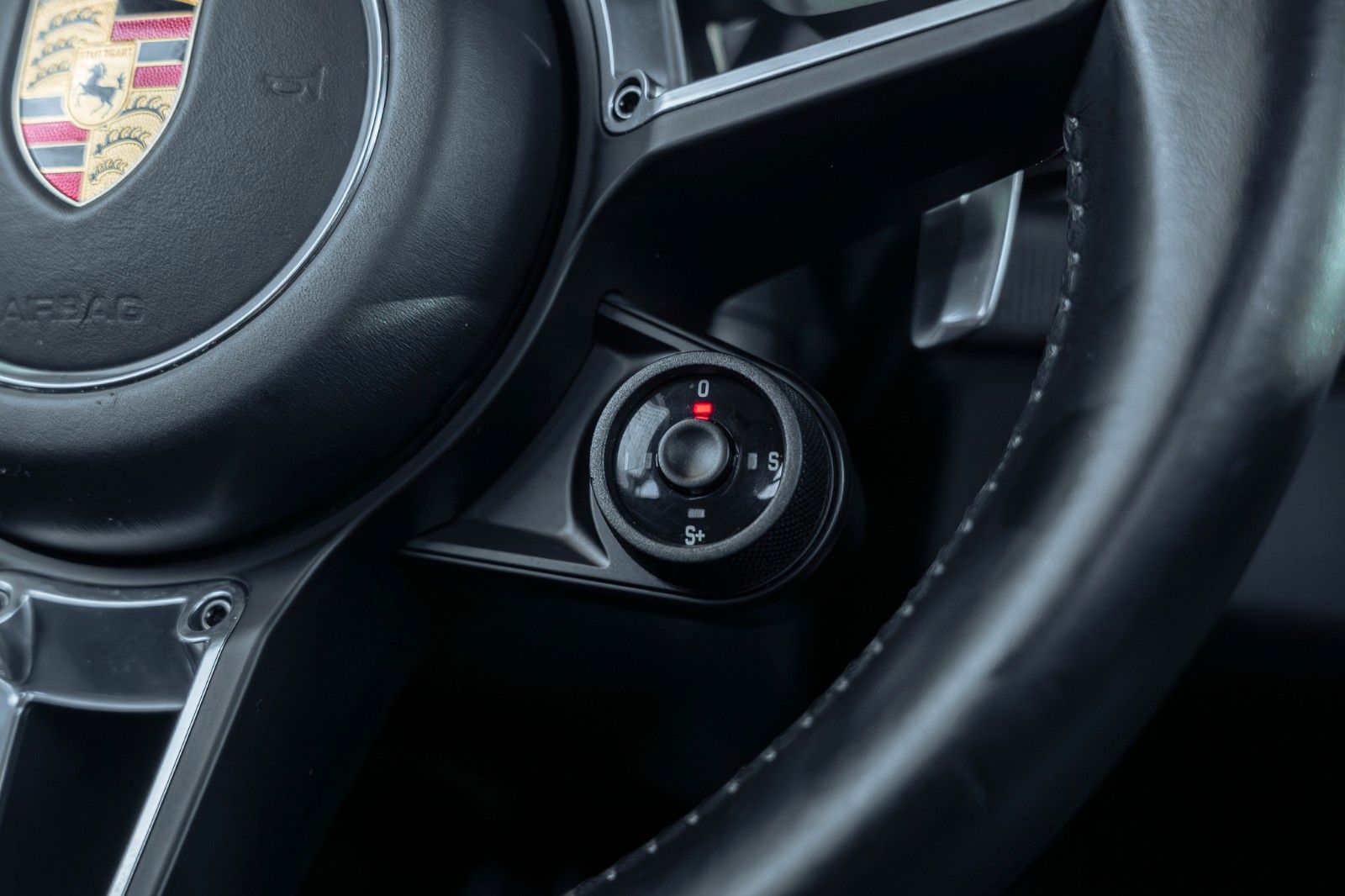 Porsche 911 Turbo S Cabriolet/Carbon Brakes/BOSE/AeroKit foto 24