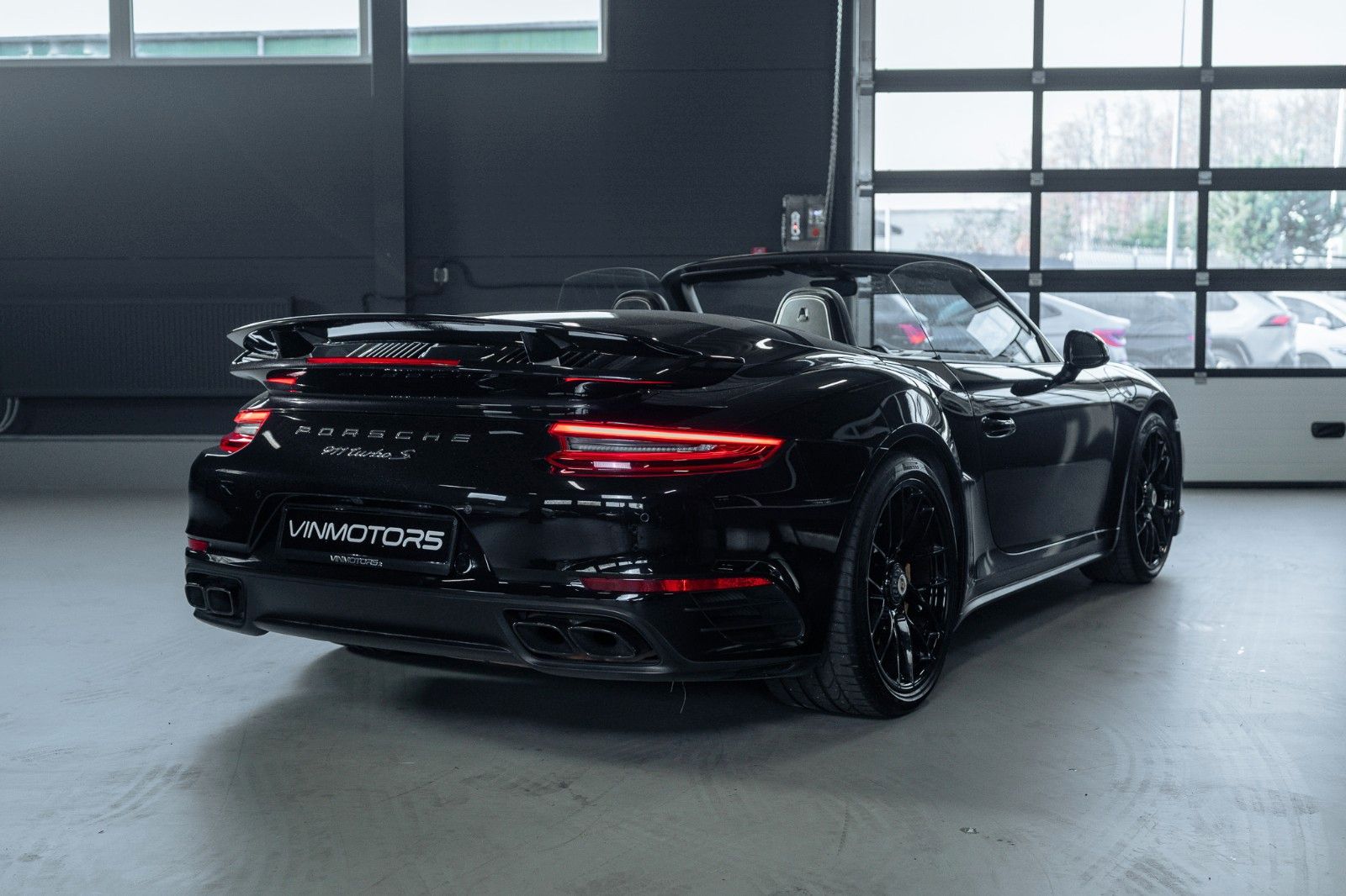 Porsche 911 Turbo S Cabriolet/Carbon Brakes/BOSE/AeroKit foto 4