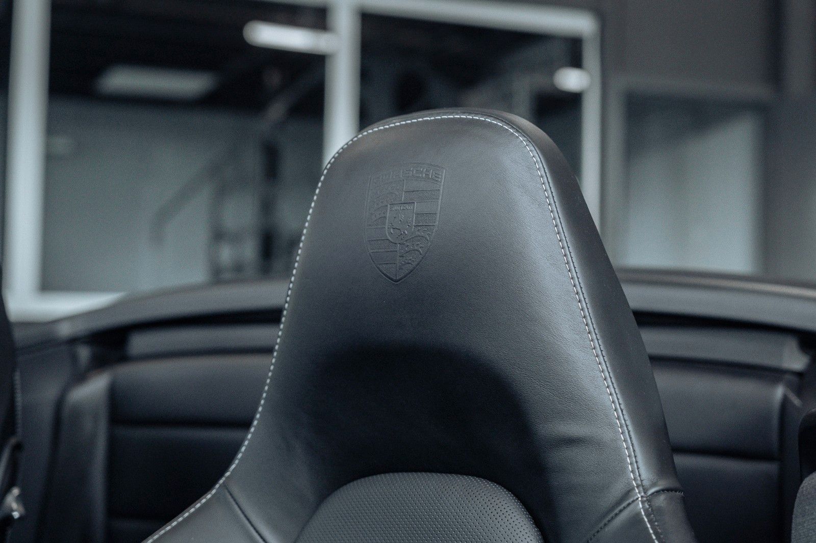 Porsche 911 Turbo S Cabriolet/Carbon Brakes/BOSE/AeroKit foto 34