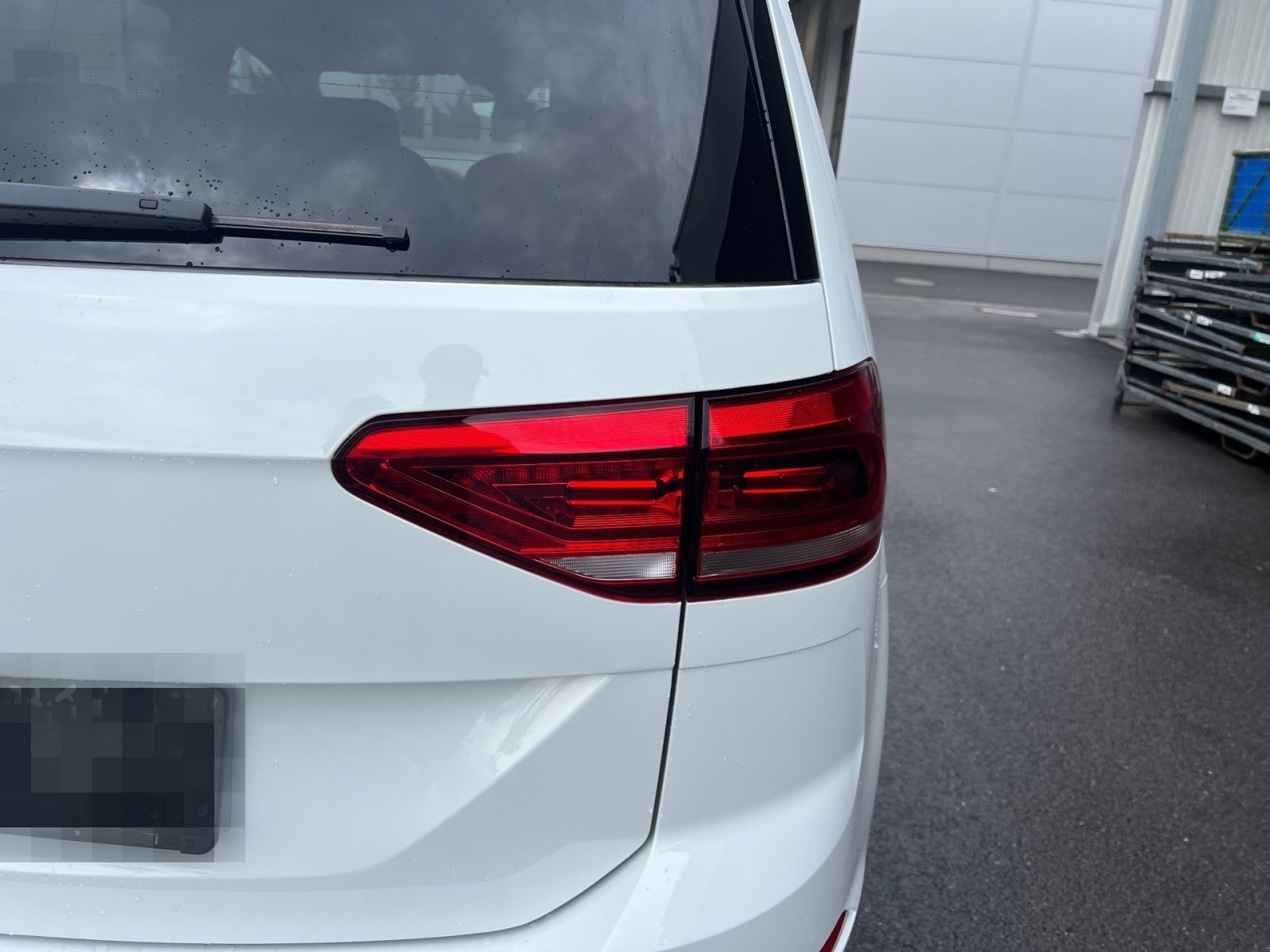 Volkswagen Touran 1.5 TSI DSG R-Line AHK*NAV*18Z*LED*APP* foto 20