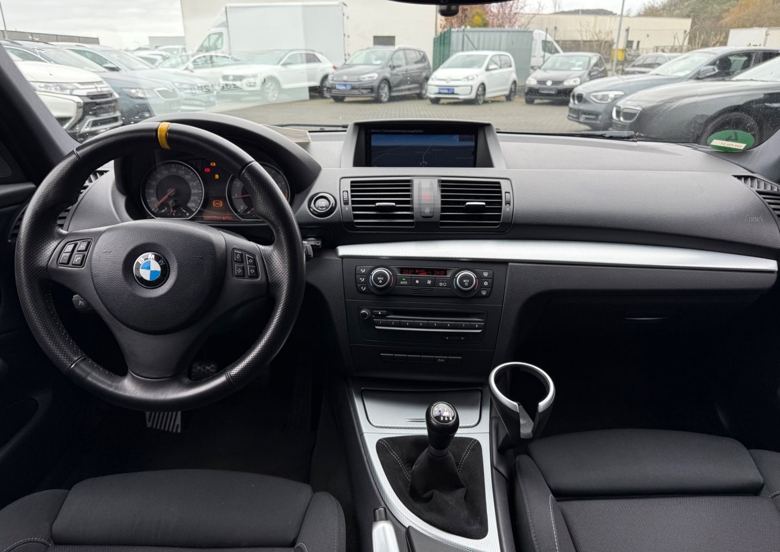 BMW 1er M1  *V8 *420PS *1OF1 foto 14