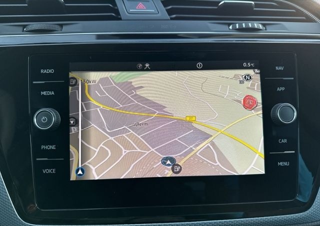 Volkswagen Touran 2.0 TDI DSG 7-SITZE+PANO+AHK+RFK+LED+NAVI foto 13