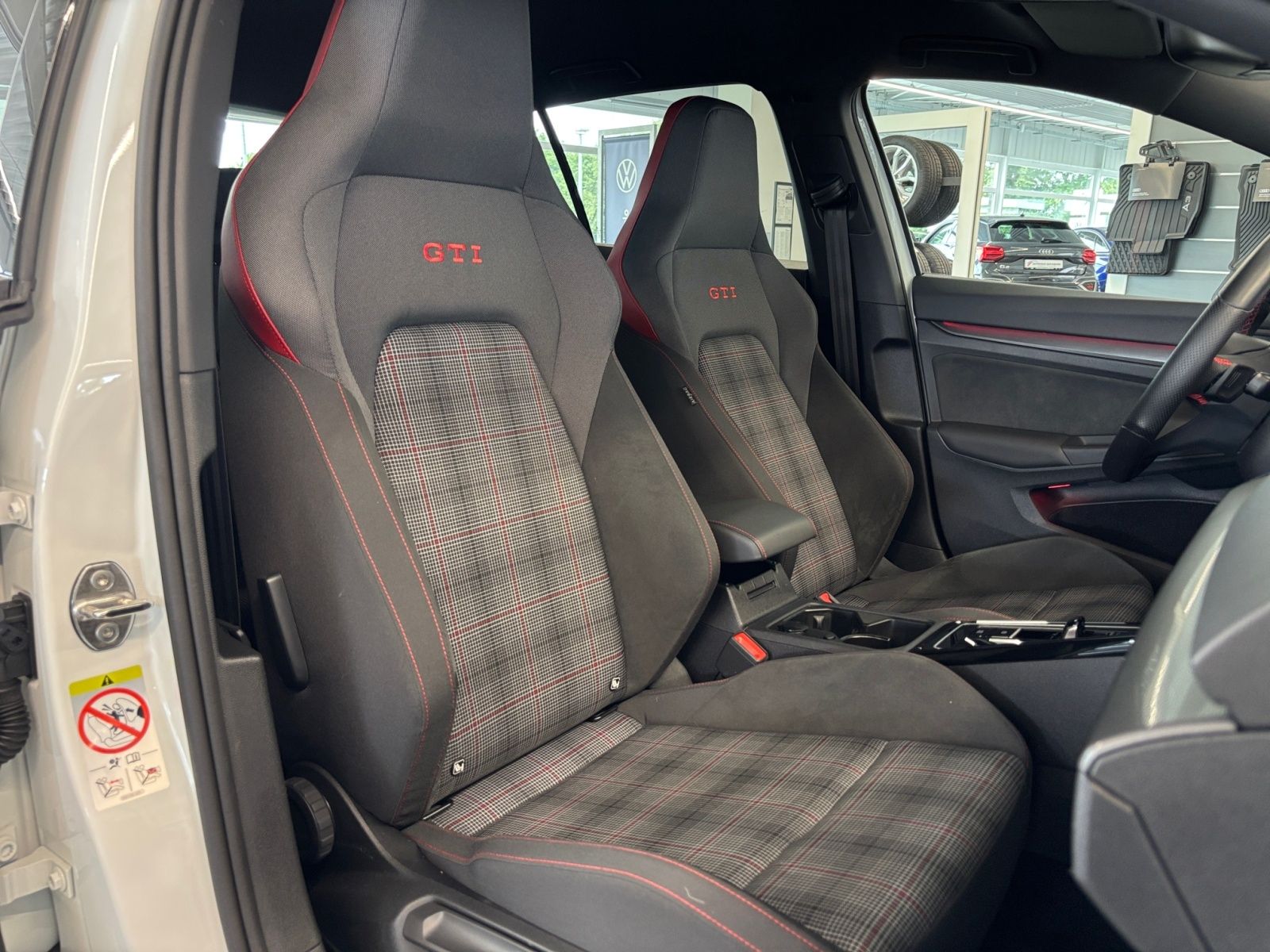 Volkswagen Golf GTI DSG NAVI KAMERA APP foto 9