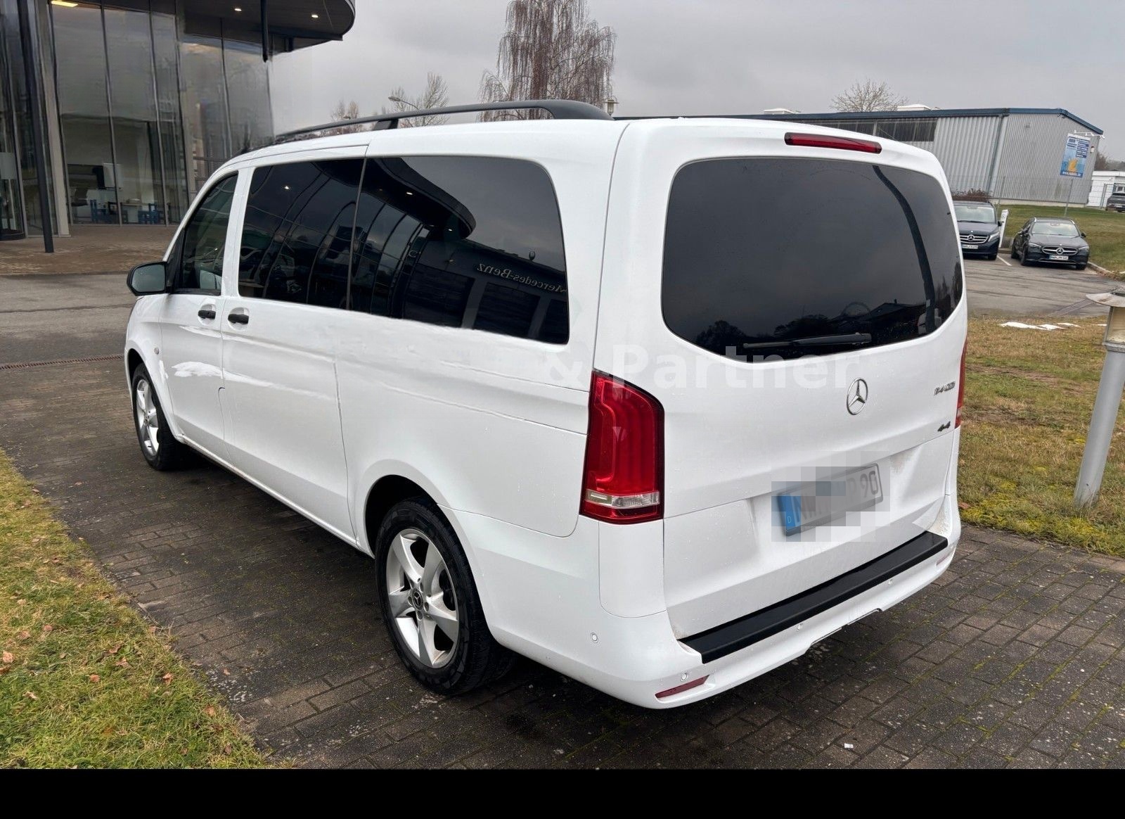 Mercedes-Benz Vito Tourer 114 4x4 lang foto 4